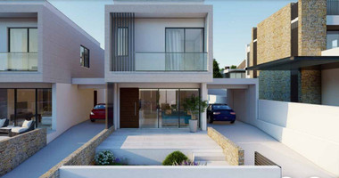 Three bedroom seafront luxury villa in Chloraka, Paphos