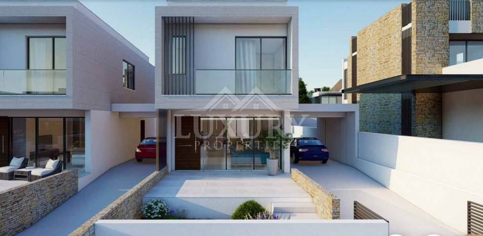 Three bedroom seafront luxury villa in Chloraka, Paphos