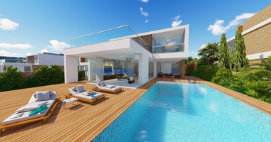 Three bedroom seafront luxury villa in Chloraka, Paphos