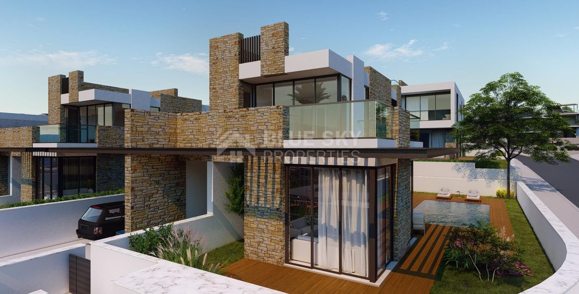 Outstanding three bedroom beachfront villa in Chloraka, Paphos