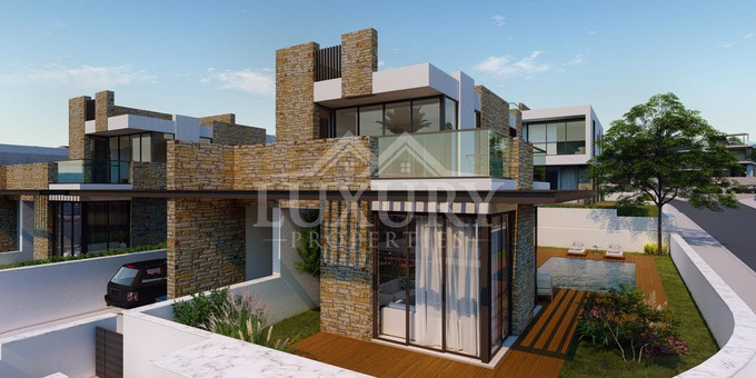 Outstanding three bedroom beachfront villa in Chloraka, Paphos