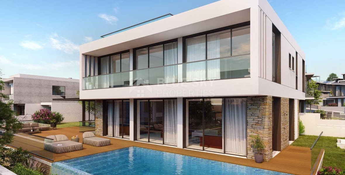 Outstanding three bedroom beachfront villa in Chloraka, Paphos