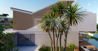 For sale: Beachfront Four-Bedroom Luxury Villa in Chloraka, Paphos