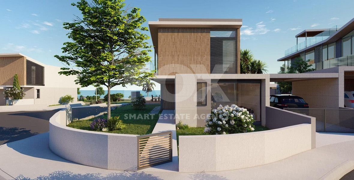 For sale: Beachfront Four-Bedroom Luxury Villa in Chloraka, Paphos