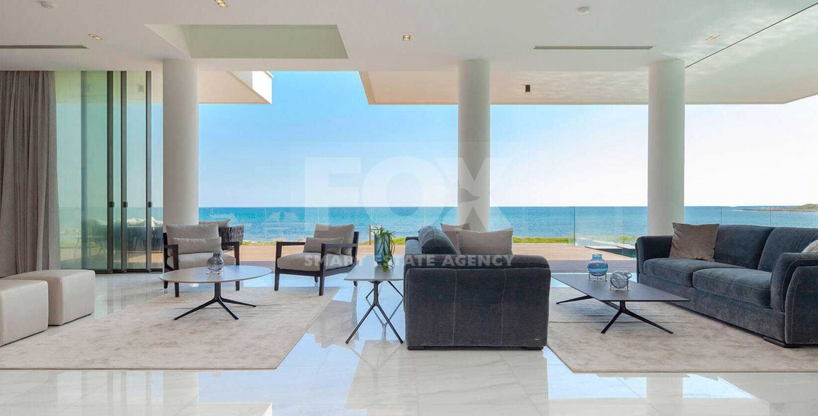 Exclusive modern three bedroom Beachfront Villa with Private Pool in Chloraka, Paphos