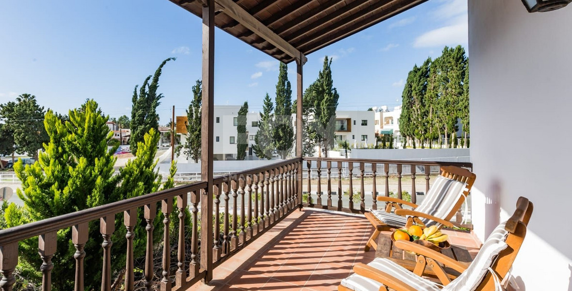 For Rent: Spacious Furnished Four Bedroom Semi-Deatached House in Kato Pafos