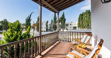 For Rent: Spacious Furnished Four Bedroom Semi-Deatached House in Kato Pafos