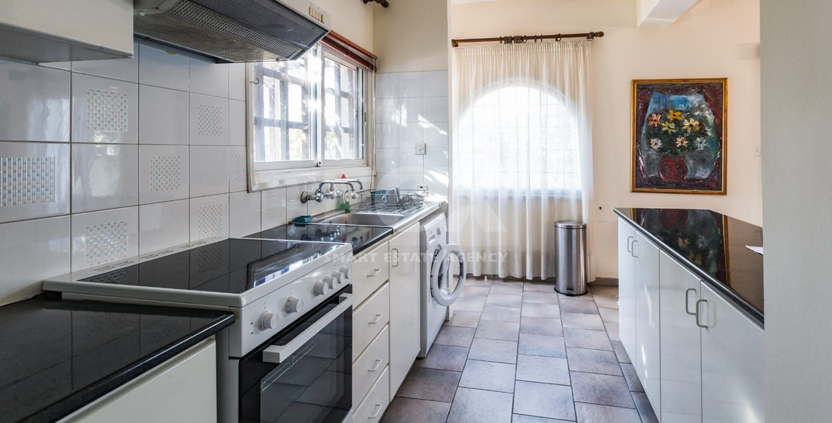 For Rent: Spacious Furnished Four Bedroom Semi-Deatached House in Kato Pafos
