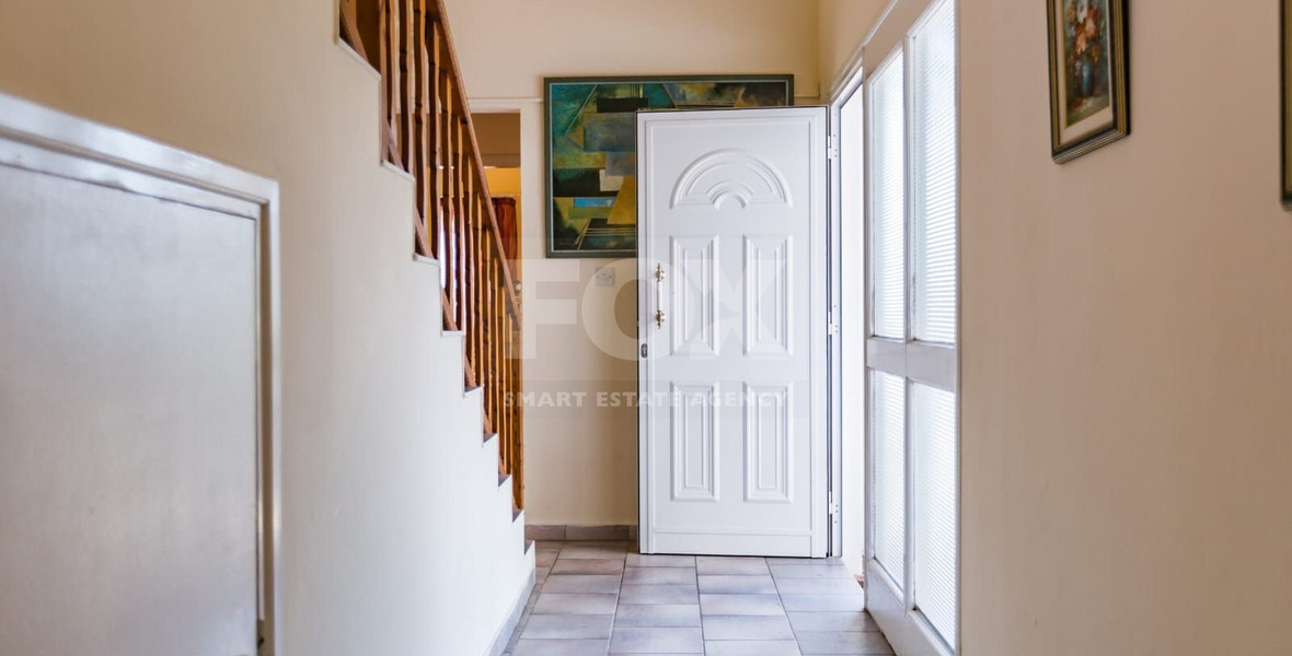 For Rent: Spacious Furnished Four Bedroom Semi-Deatached House in Kato Pafos