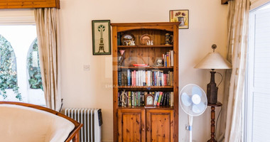 For Rent: Spacious Furnished Four Bedroom Semi-Deatached House in Kato Pafos