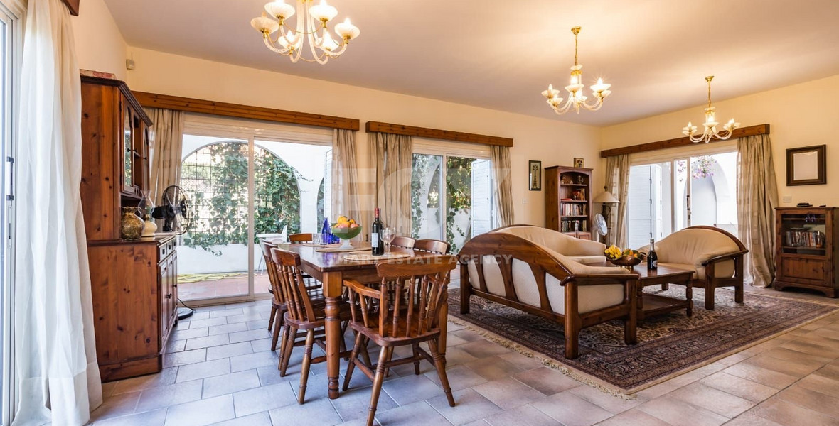 For Rent: Spacious Furnished Four Bedroom Semi-Deatached House in Kato Pafos