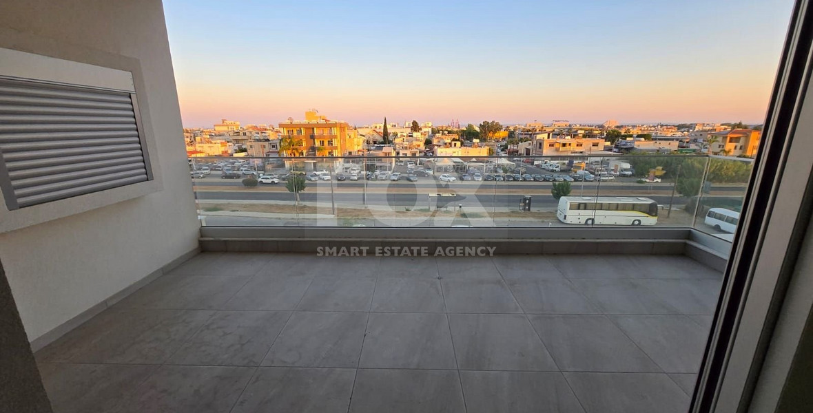 Modern Two-Bedroom Penthouse with Rooftop and Sea Views for rent in Kato Polemidia