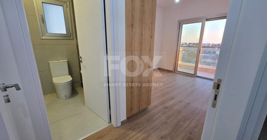 Modern Two-Bedroom Penthouse with Rooftop and Sea Views for rent in Kato Polemidia