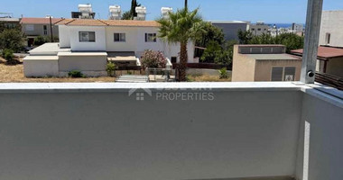 For sale Renovated two-Bedroom Apartment – Paphos City Center (Anavargos)