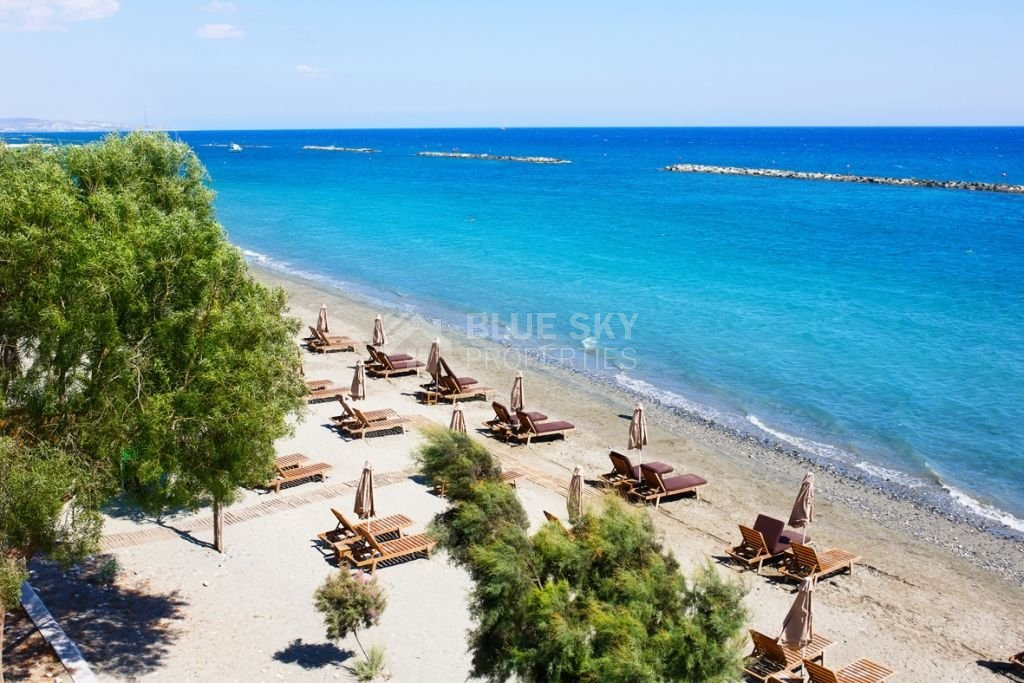 Studio apartment for sale in Agios Tychonas, Limassol