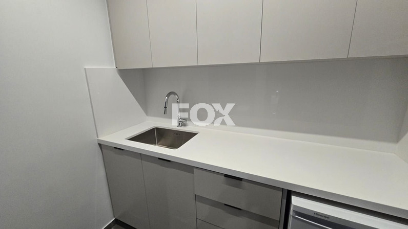 Office 270 m² for rent in Tsiflikoudia, Limassol, Cyprus