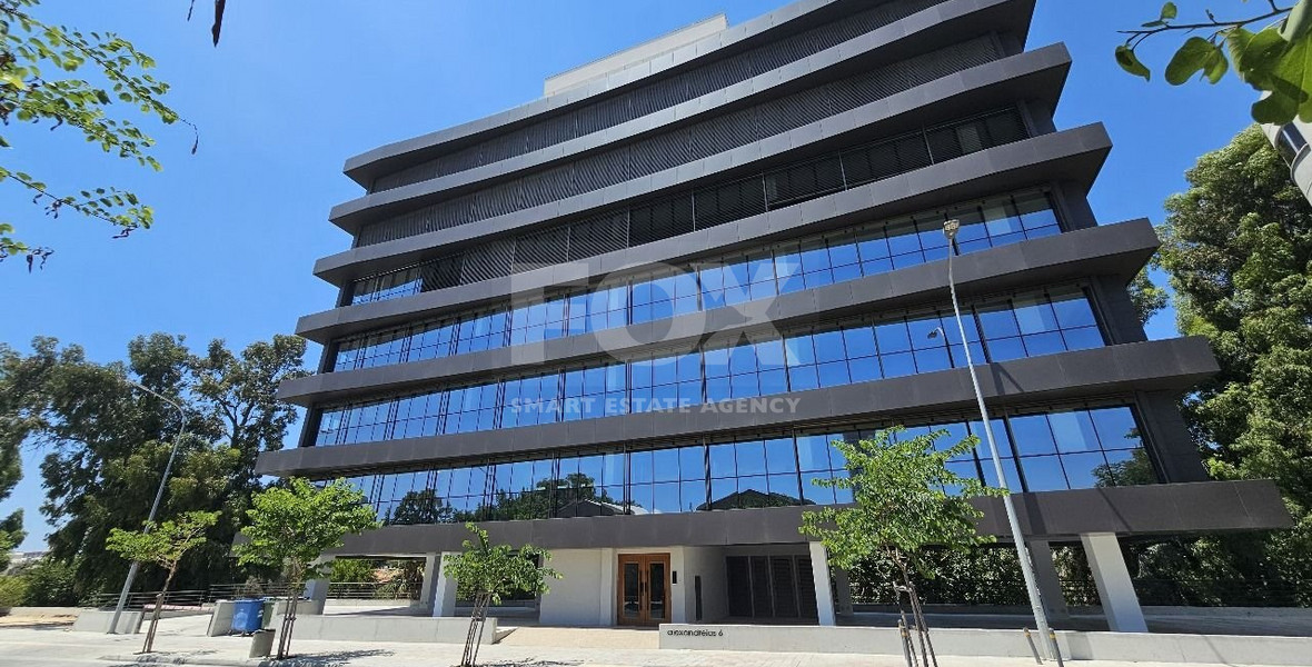 Modern Unfurnished Office For Rent in Tsiflikoudia, Limassol