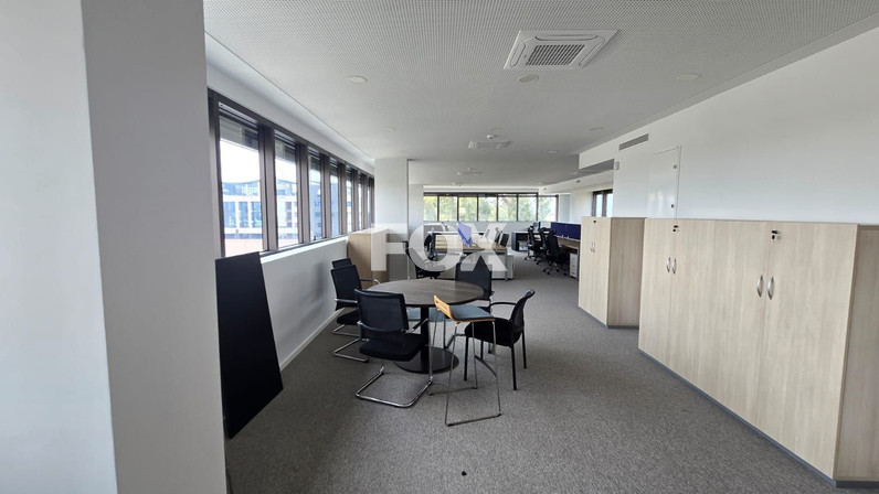 Office 270 m² for rent in Tsiflikoudia, Limassol, Cyprus