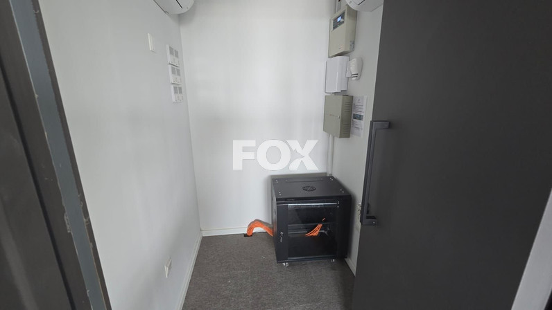 Office 270 m² for rent in Tsiflikoudia, Limassol, Cyprus