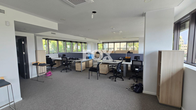 Office 270 m² for rent in Tsiflikoudia, Limassol, Cyprus