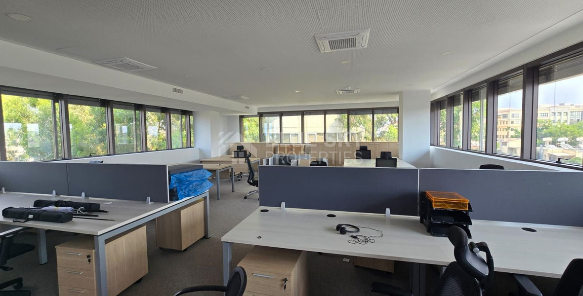 Modern Furnished Office For Rent in Tsiflikoudia, Limassol