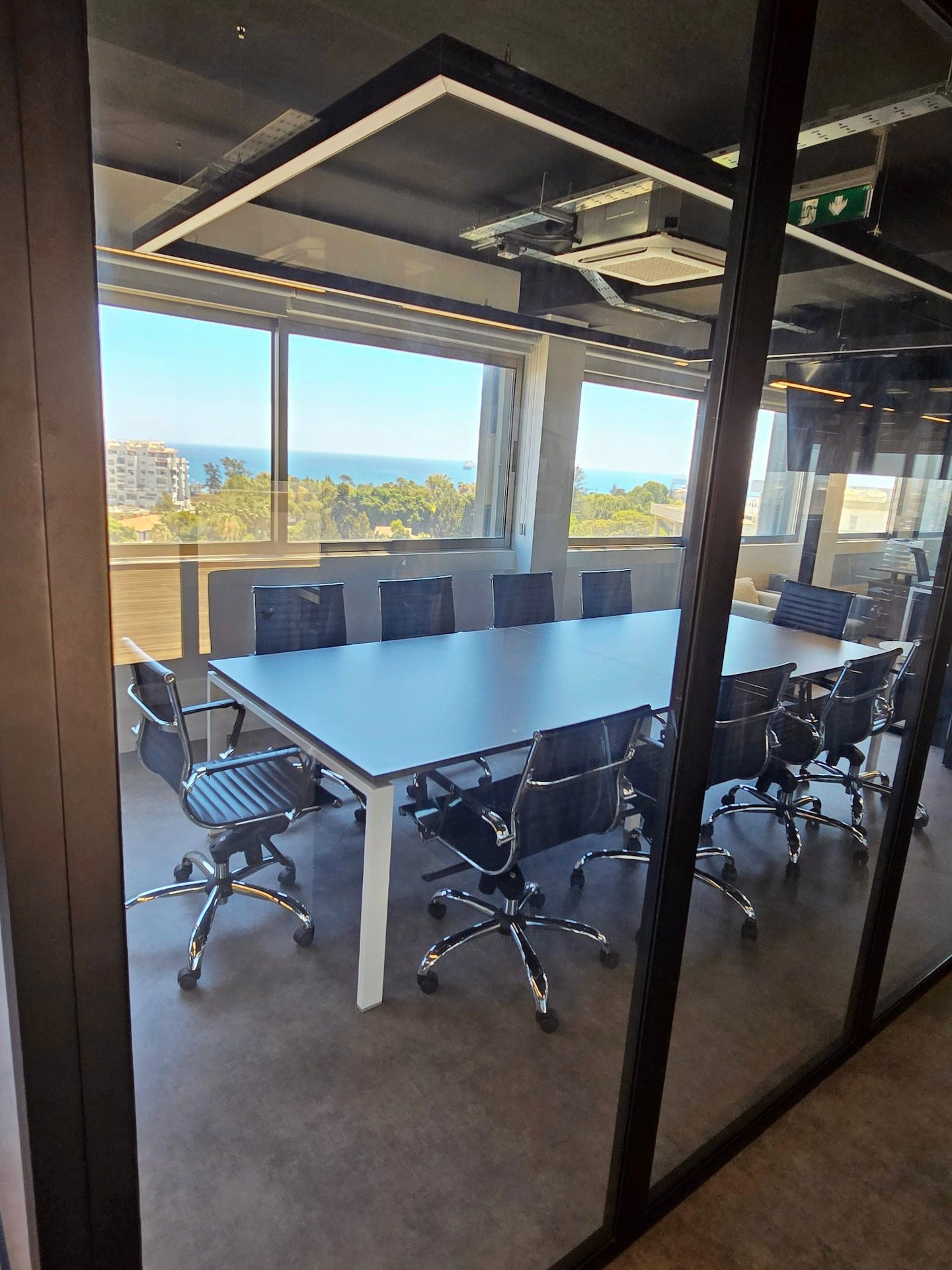 Office 400 m² in Limassol, Cyprus