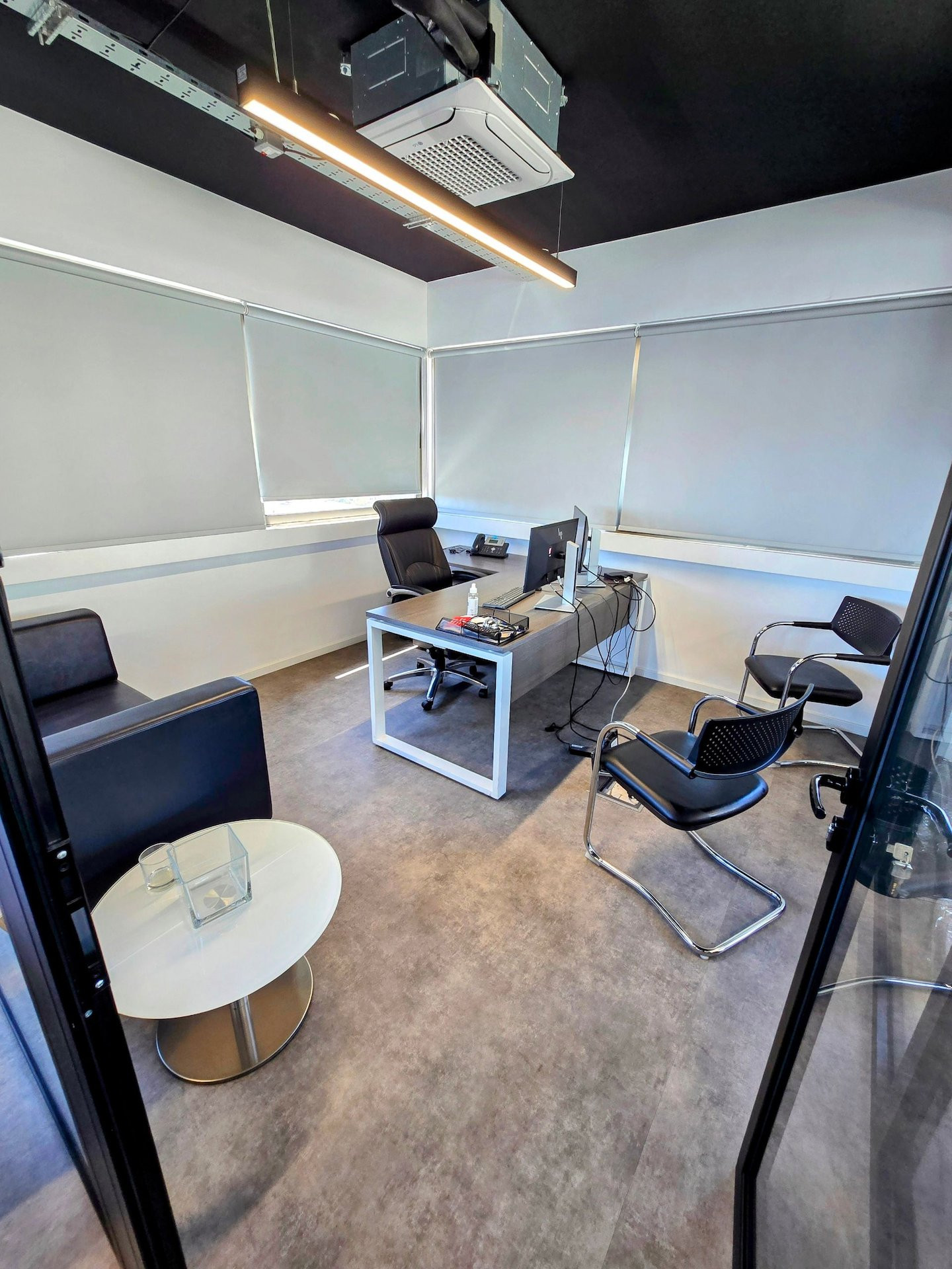 Office 400 m² in Limassol, Cyprus