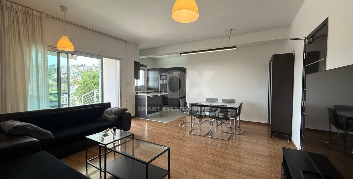 FOR SALE THREE BEDROOM GROUND FLOOR APARTMENT WITH GARDEN AND COMMUNAL SWIMMING POOL.
