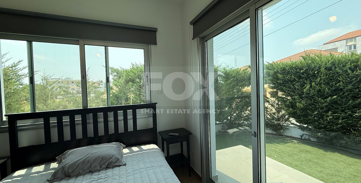 FOR SALE THREE BEDROOM GROUND FLOOR APARTMENT WITH GARDEN AND COMMUNAL SWIMMING POOL.