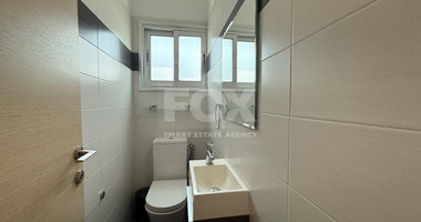 FOR SALE THREE BEDROOM GROUND FLOOR APARTMENT WITH GARDEN AND COMMUNAL SWIMMING POOL.