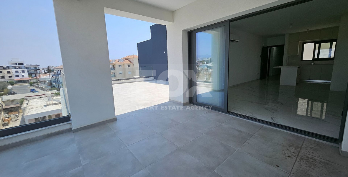 Top Floor Two Bedroom Apartment With Huge Veranda for rent in Kato Polemidia