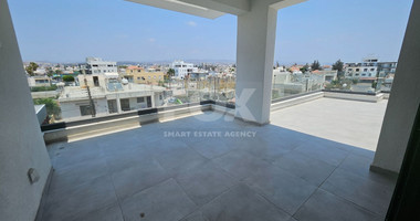 Top Floor Two Bedroom Apartment With Huge Veranda for rent in Kato Polemidia