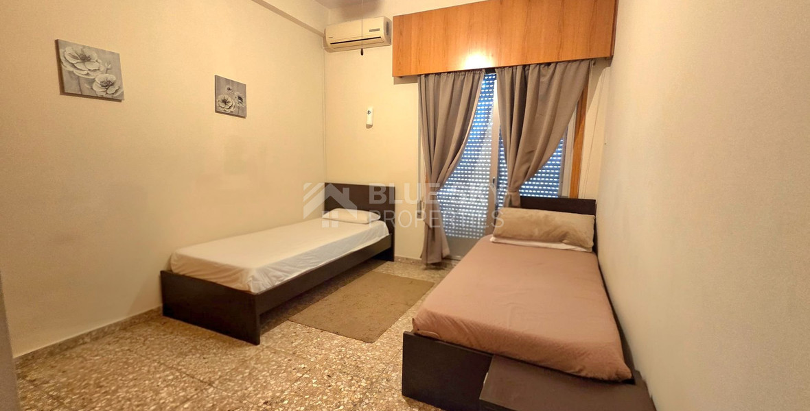 Three bedroom semi detached house 300m from the sea for rent in Neapoli