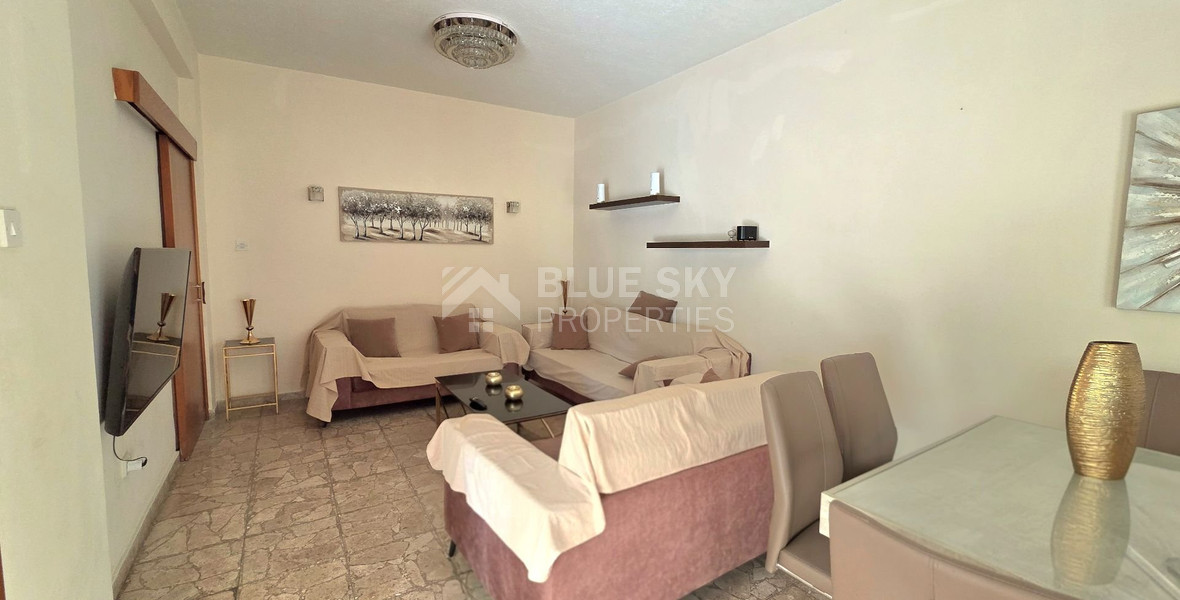 Three bedroom semi detached house 300m from the sea for rent in Neapoli