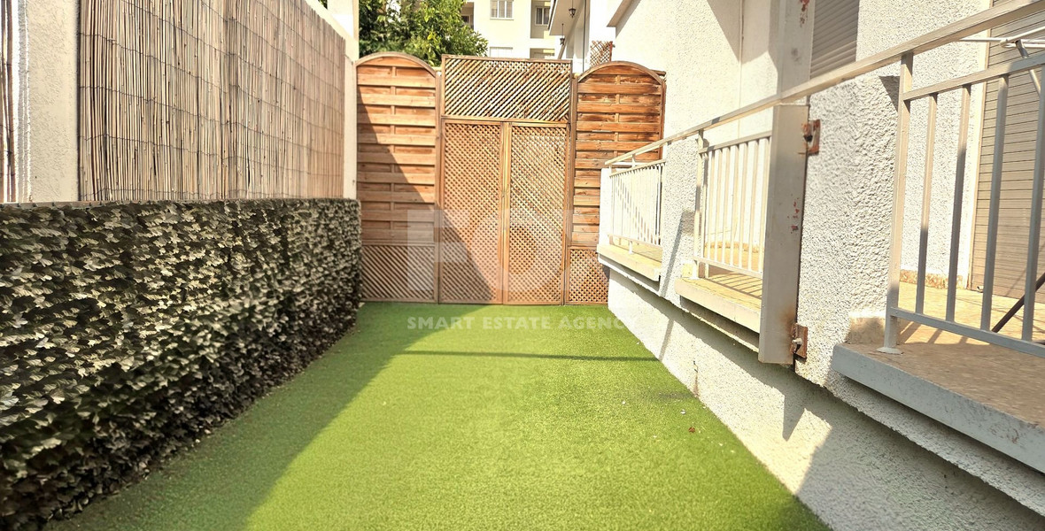 Three bedroom semi detached house 300m from the sea for rent in Neapoli