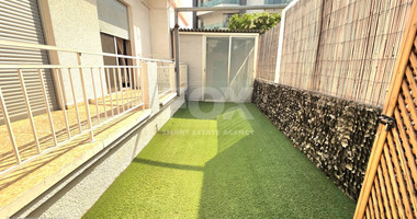 Three bedroom semi detached house 300m from the sea for rent in Neapoli