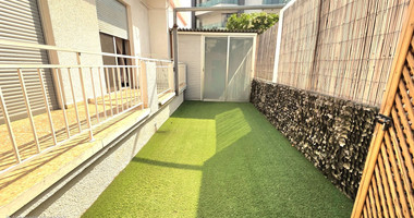 Three bedroom semi detached house 300m from the sea for rent in Neapoli