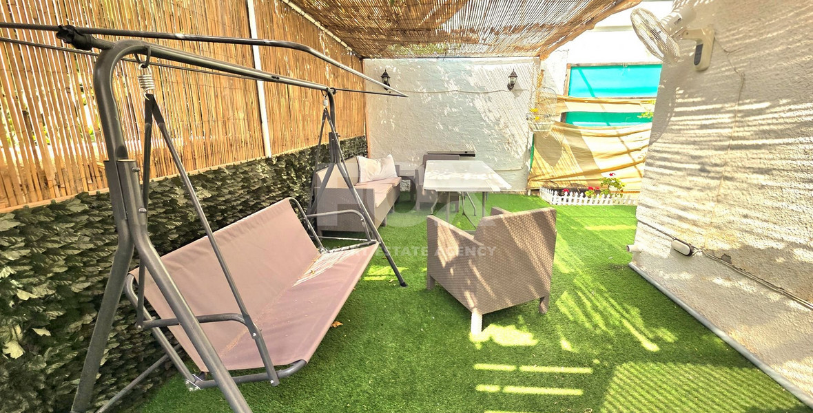 Three bedroom semi detached house 300m from the sea for rent in Neapoli