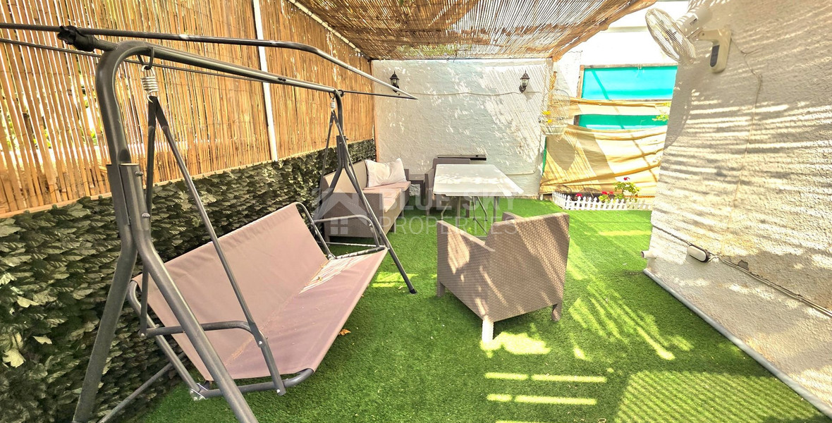 Three bedroom semi detached house 300m from the sea for rent in Neapoli