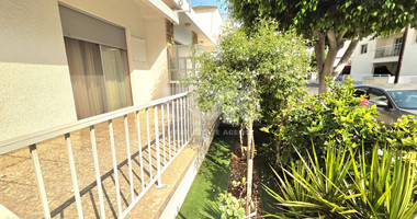 Three bedroom semi detached house 300m from the sea for rent in Neapoli