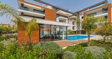 Luxury 3 bedroom penthouse with Roof Garden  and private pool for sale in Potamos Germasogeias, Limassol