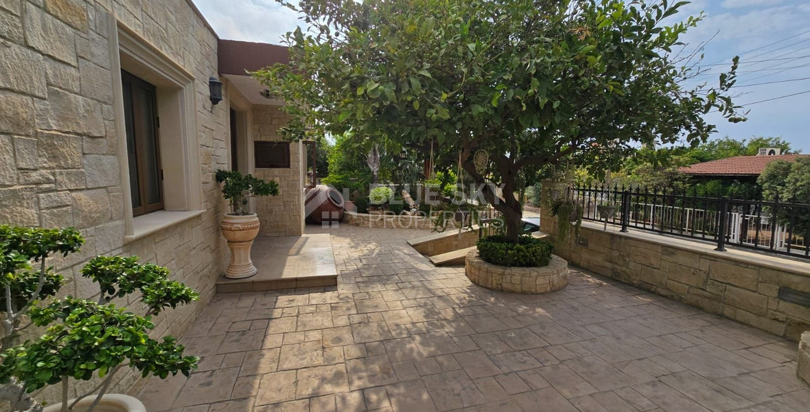 Fully Furnished Three Bedroom House In Agios Athanasios For Rent