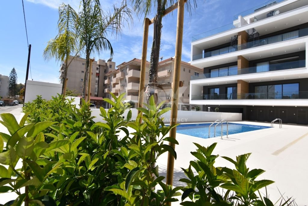 Four bedroom penthouse with private pool for sale in Potamos Germasogeias, Limassol