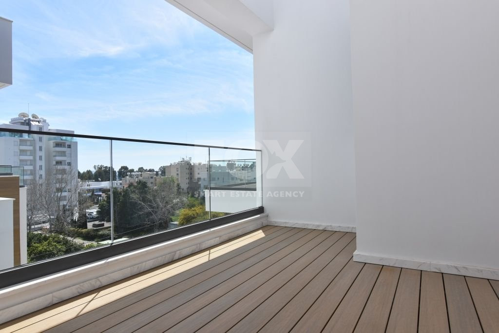 Four bedroom penthouse with private pool for sale in Potamos Germasogeias, Limassol