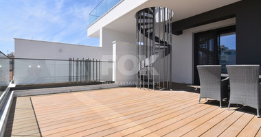 Four bedroom penthouse with private pool for sale in Potamos Germasogeias, Limassol