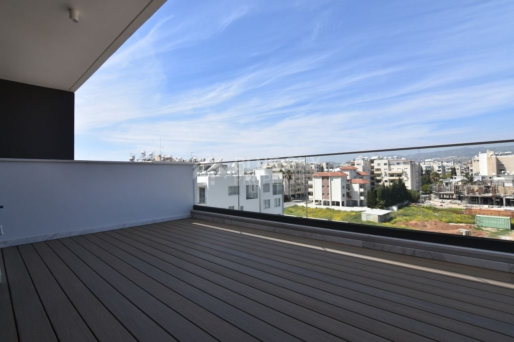 Four bedroom penthouse with private pool for sale in Potamos Germasogeias, Limassol