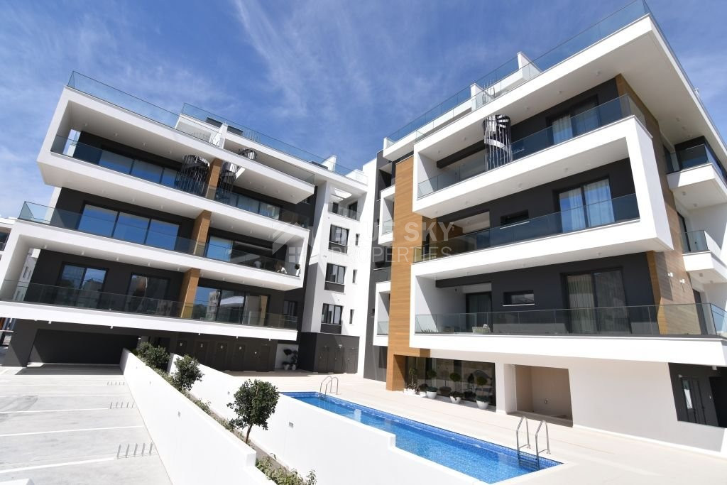 Four bedroom penthouse with private pool for sale in Potamos Germasogeias, Limassol