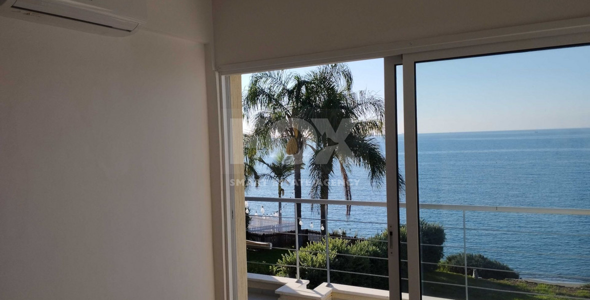 FOR RENT UNFURNISHED THREE BEDROOM TOWN HOUSE OPPOSITE THE SEA OFFERING PANORAMIC VIEWS.