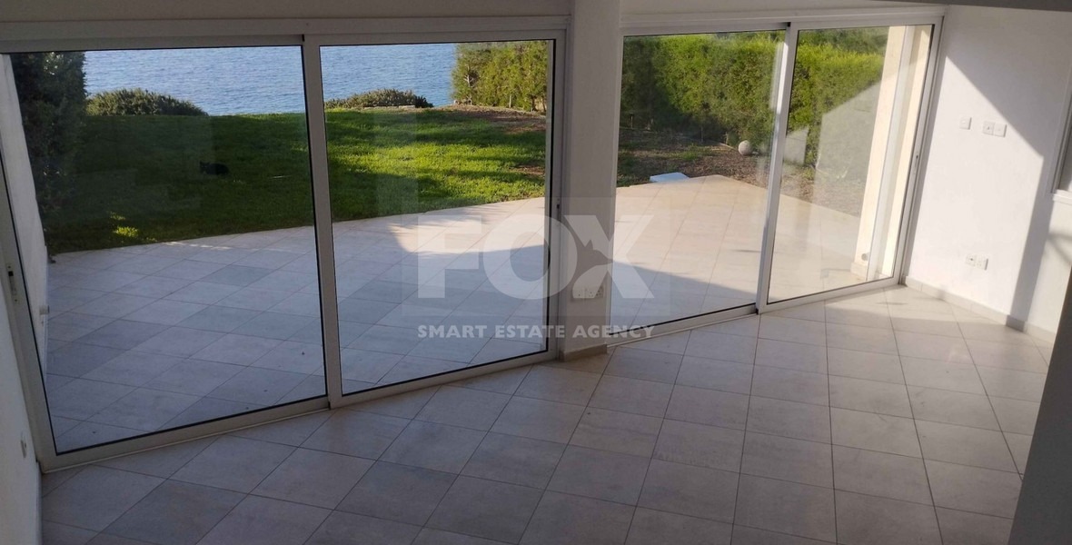 FOR RENT UNFURNISHED THREE BEDROOM TOWN HOUSE OPPOSITE THE SEA OFFERING PANORAMIC VIEWS.