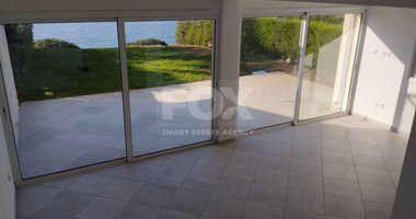 FOR RENT UNFURNISHED THREE BEDROOM TOWN HOUSE OPPOSITE THE SEA OFFERING PANORAMIC VIEWS.